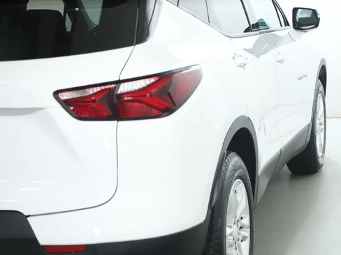 Used 2022 Chevrolet Blazer LT AWD/4WD image 36