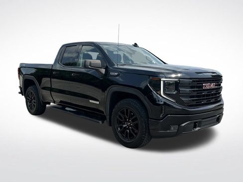 Used 2022 GMC Sierra 1500 Elevation w/ X31 Off-Road Package AWD/4WD image 9