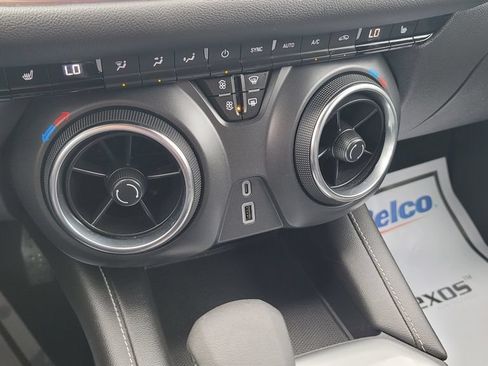 Used 2025 Chevrolet Blazer LT AWD/4WD image 22