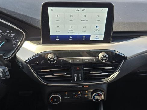 Used 2022 Ford Escape SE image 11