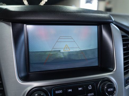 Used 2019 GMC Yukon SLT w/ HD Trailering Package AWD/4WD image 16