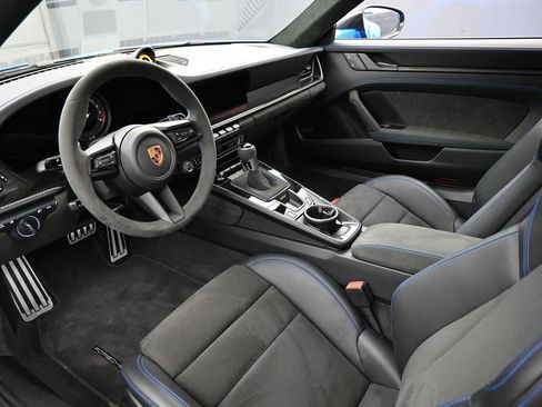 Certified 2022 Porsche 911 GT3 RWD image 4