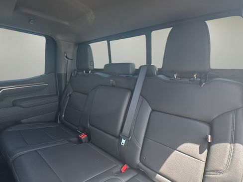 Used 2026 Chevrolet Silverado 1500 RST AWD/4WD image 13