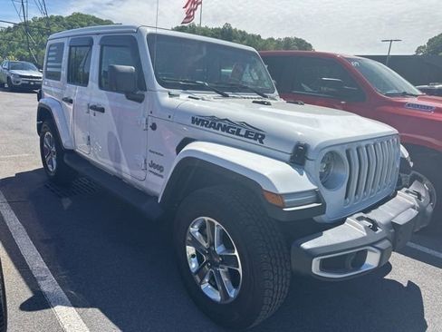 Used 2021 Jeep Wrangler Unlimited Sahara AWD/4WD image 31