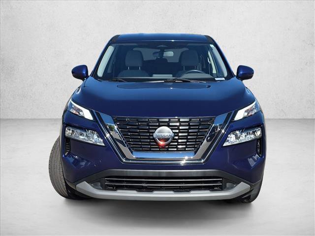 Used 2021 Nissan Rogue SV FWD image 2