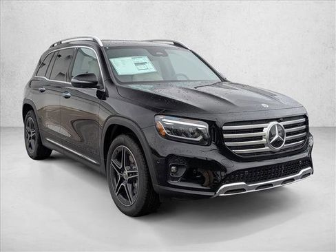 New 2026 Mercedes-Benz GLB 250 4MATIC image 7