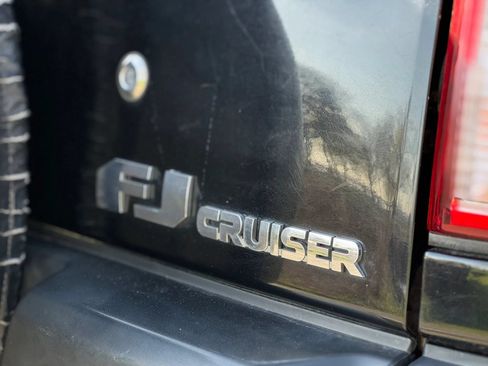 Used 2008 Toyota FJ Cruiser 4WD image 9