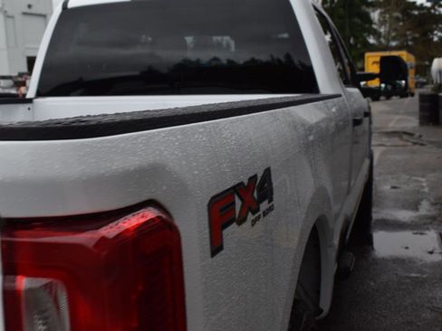 Used 2023 Ford F350 XLT w/ FX4 Off-Road Package image 9