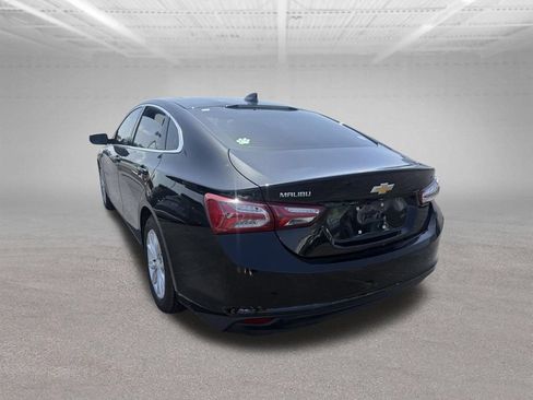 Used 2019 Chevrolet Malibu LT w/ Leather Package FWD image 8