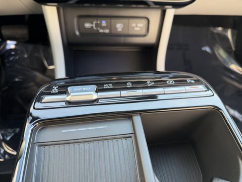 New 2026 Hyundai Tucson Limited image 42