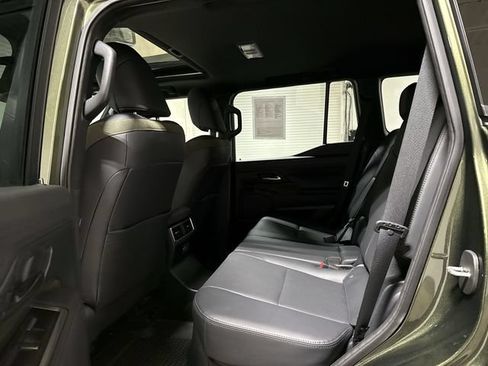 Used 2024 Lexus GX 550 AWD/4WD image 23