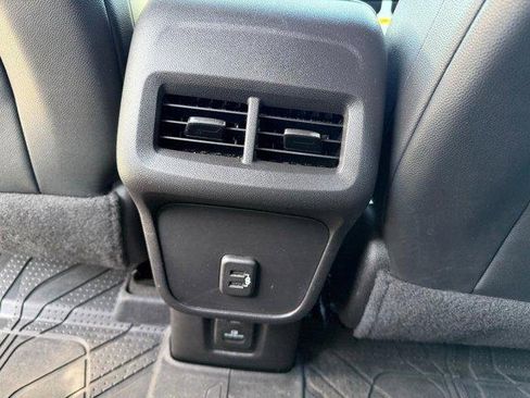 Used 2024 Chevrolet Equinox RS w/ RS Leather Package image 30