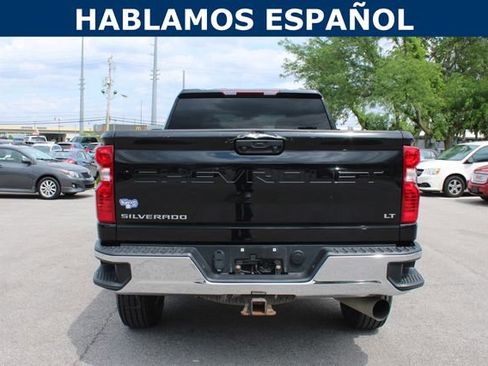 Used 2022 Chevrolet Silverado 2500 LT w/ Convenience Package AWD/4WD image 4