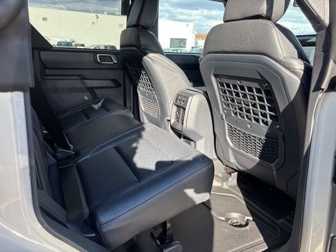 New 2025 Ford Bronco Badlands w/ Sasquatch Package image 16