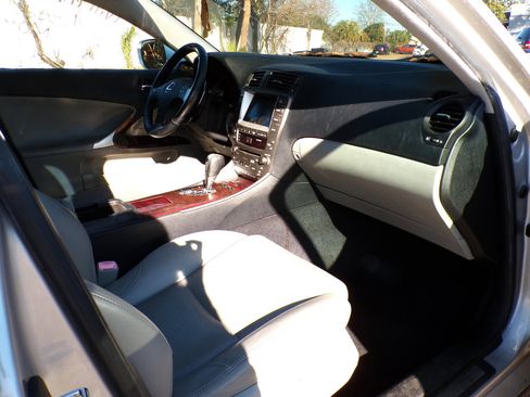 Used 2007 Lexus IS 350 image 17