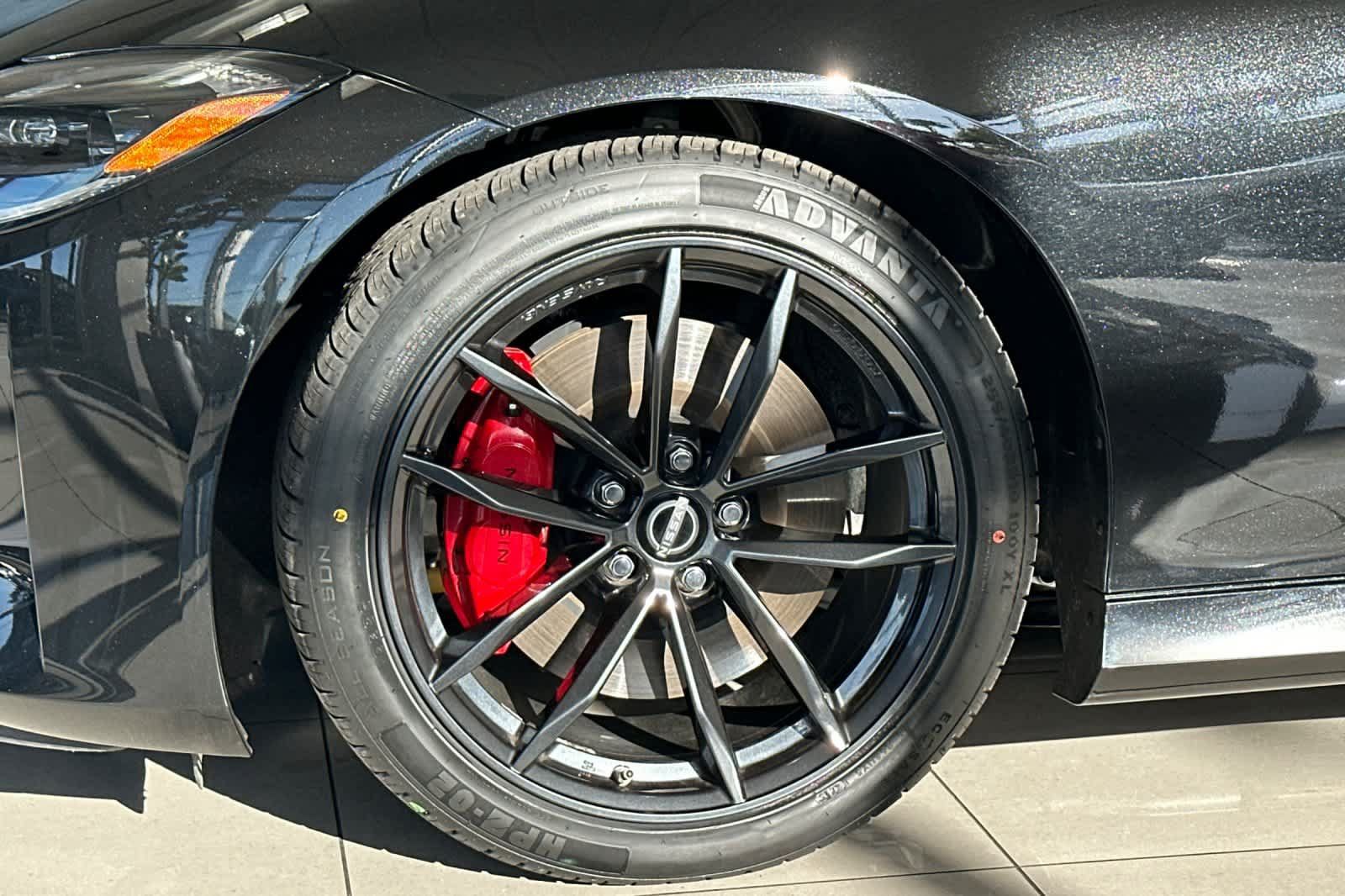 Used 2025 Nissan Z Performance w/ Floor Mat Package RWD image 23