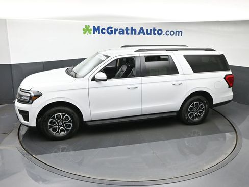 Used 2024 Ford Expedition Max XLT image 22