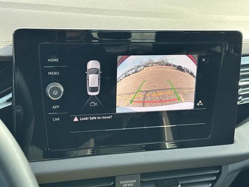 Used 2025 Volkswagen Jetta Sport image 28