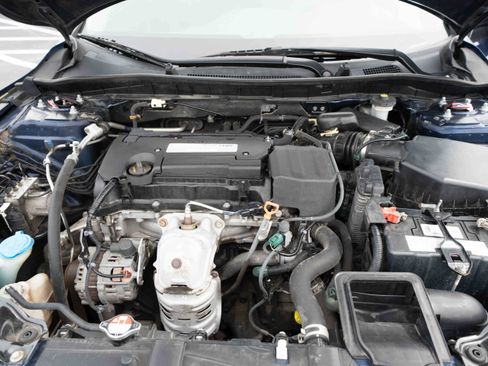 Used 2015 Honda Accord LX image 30