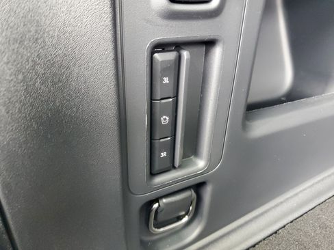 New 2026 Lincoln Navigator Reserve AWD/4WD image 34