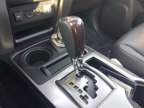 Used 2024 Toyota 4Runner Limited image 29