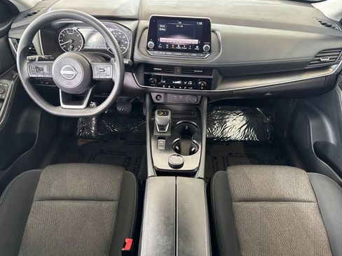 Used 2024 Nissan Rogue SV AWD/4WD image 12