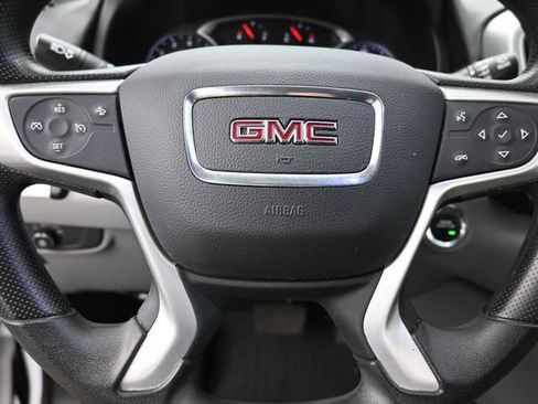 Used 2022 GMC Terrain SLE w/ LPO, Floor Liner Package image 19