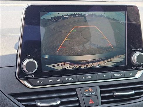 Certified 2025 Nissan Altima 2.5 S FWD image 10