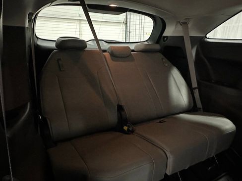 Used 2025 Toyota Sienna XLE image 61