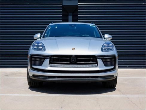 New 2025 Porsche Macan S image 10