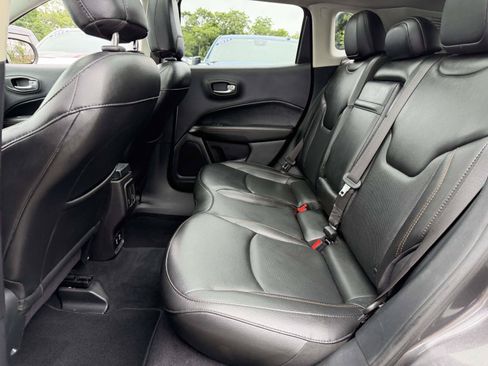 Used 2019 Jeep Compass Limited AWD/4WD image 13