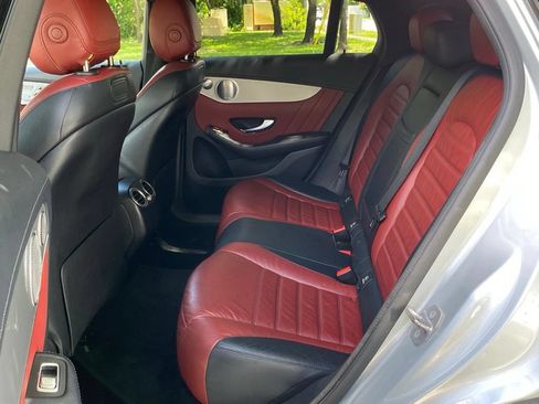 Used 2019 Mercedes-Benz GLC 300 4MATIC Coupe image 17