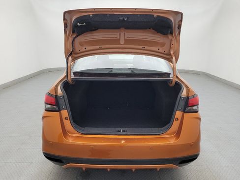 Used 2021 Nissan Versa SV FWD image 29