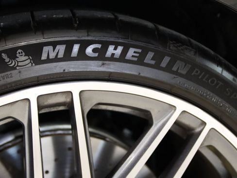 Used 2025 Mercedes-Benz AMG GT 63 image 99