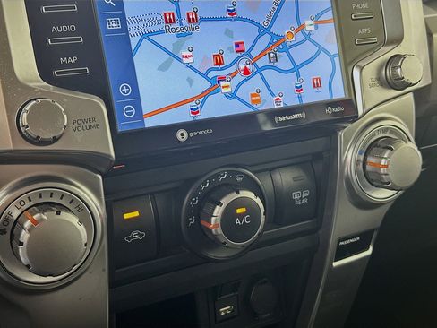 Used 2024 Toyota 4Runner SR5 Premium image 24