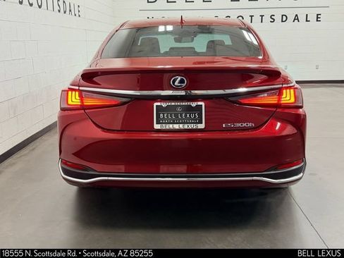 Used 2021 Lexus ES 300h w/ Premium Package FWD image 5