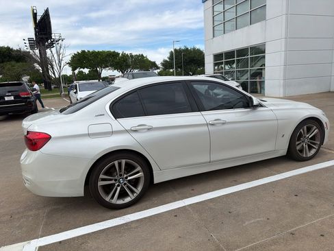 Used 2017 BMW 330e image 10