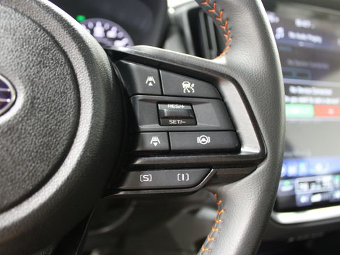 Used 2025 Subaru Crosstrek 2.5i Limited w/ Crosstrek Mirror Package AWD/4WD image 11
