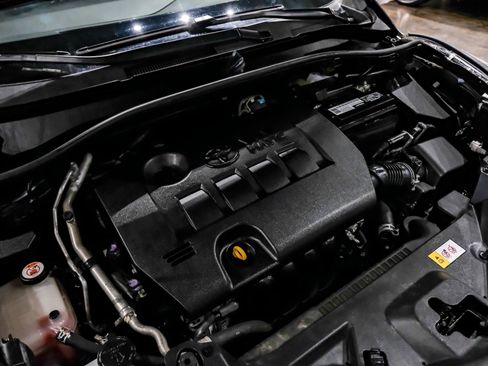 Used 2019 Toyota C-HR XLE FWD image 49