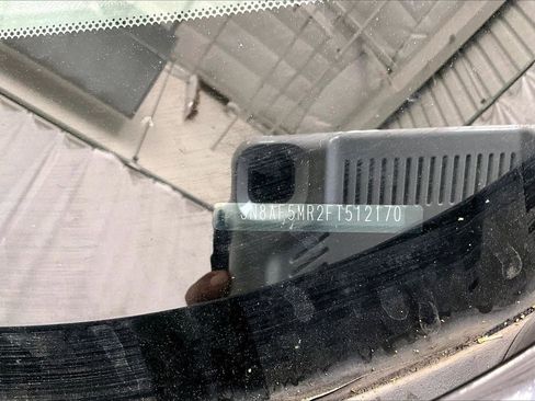 Used 2015 Nissan Juke SL image 8