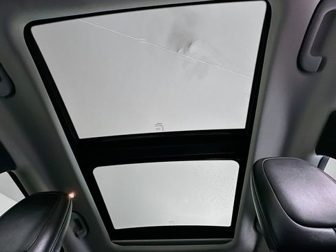 Used 2022 Jeep Cherokee Limited image 26