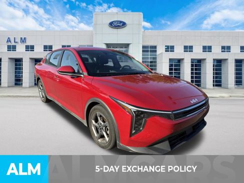 Used 2025 Kia K4 FWD image 3