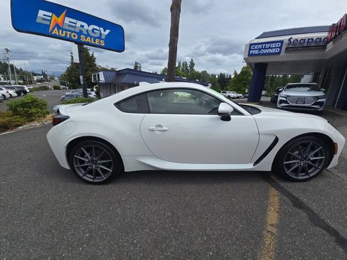 Used 2022 Subaru BRZ Limited RWD image 8