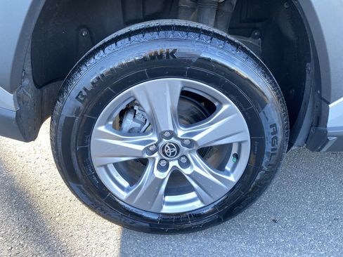 Used 2024 Toyota RAV4 XLE image 21