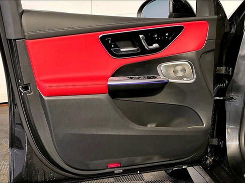 New 2026 Mercedes-Benz GLC 300 4MATIC image 11