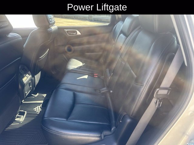 Used 2015 Nissan Pathfinder SL w/ SL Tech Package FWD image 10