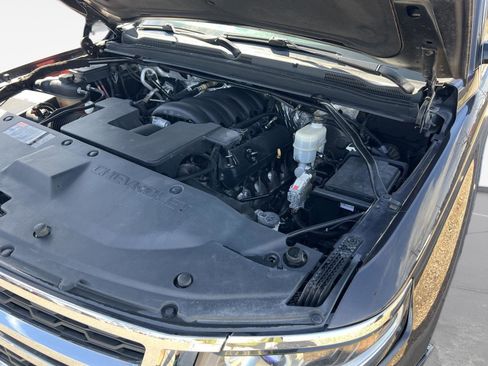 Used 2015 Chevrolet Suburban LT image 50