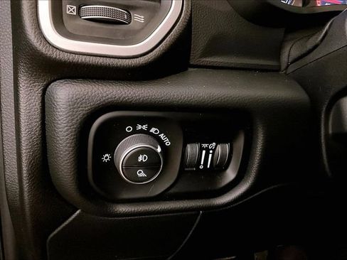 Used 2020 RAM 2500 Big Horn w/ Night Edition AWD/4WD image 30