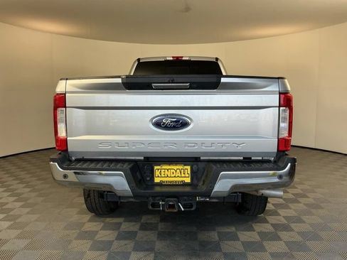 Used 2018 Ford F350 Lariat w/ Lariat Value Package AWD/4WD image 5