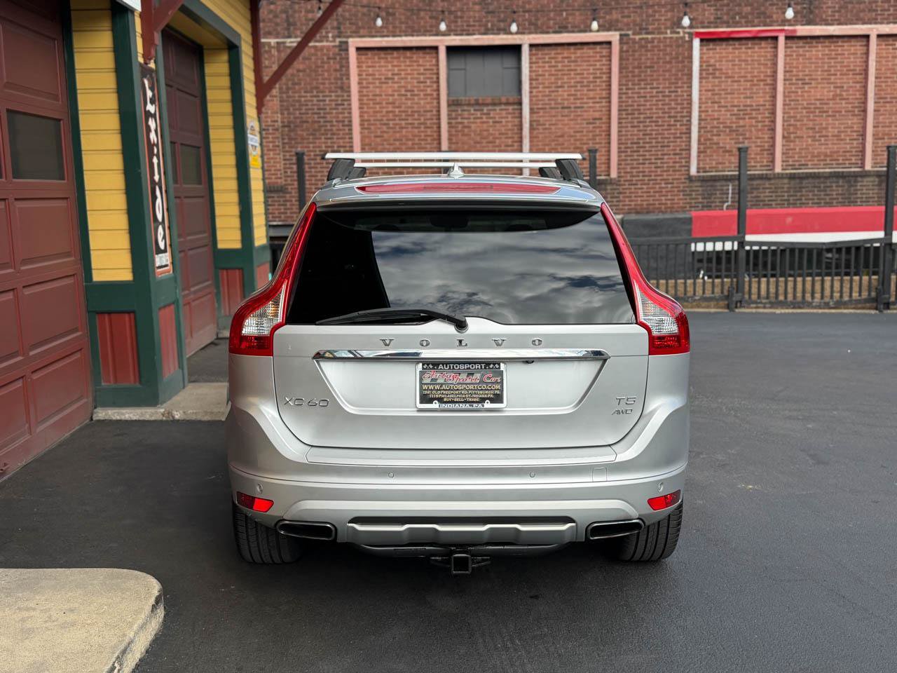 Used 2017 Volvo XC60 T5 Dynamic w/ Protection Package AWD/4WD image 6
